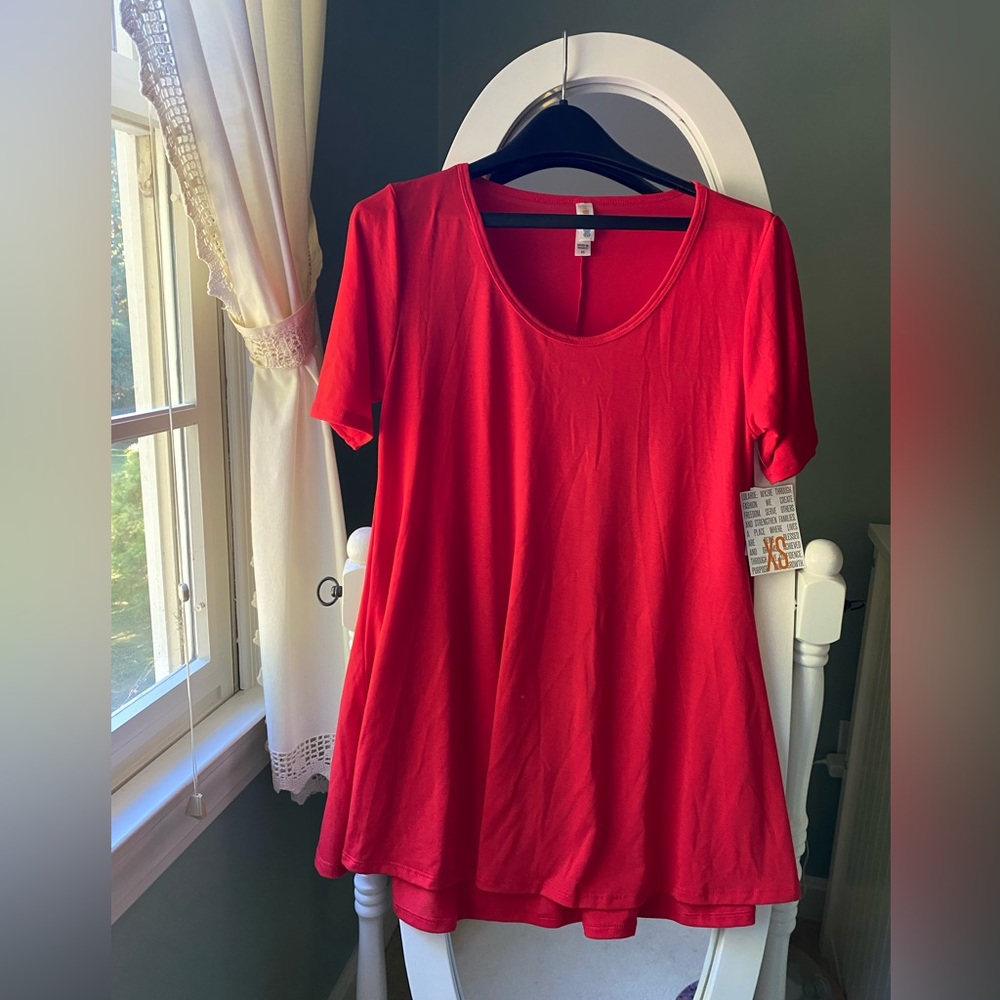 LulaRoe Perfect T Red Size XS New with tags